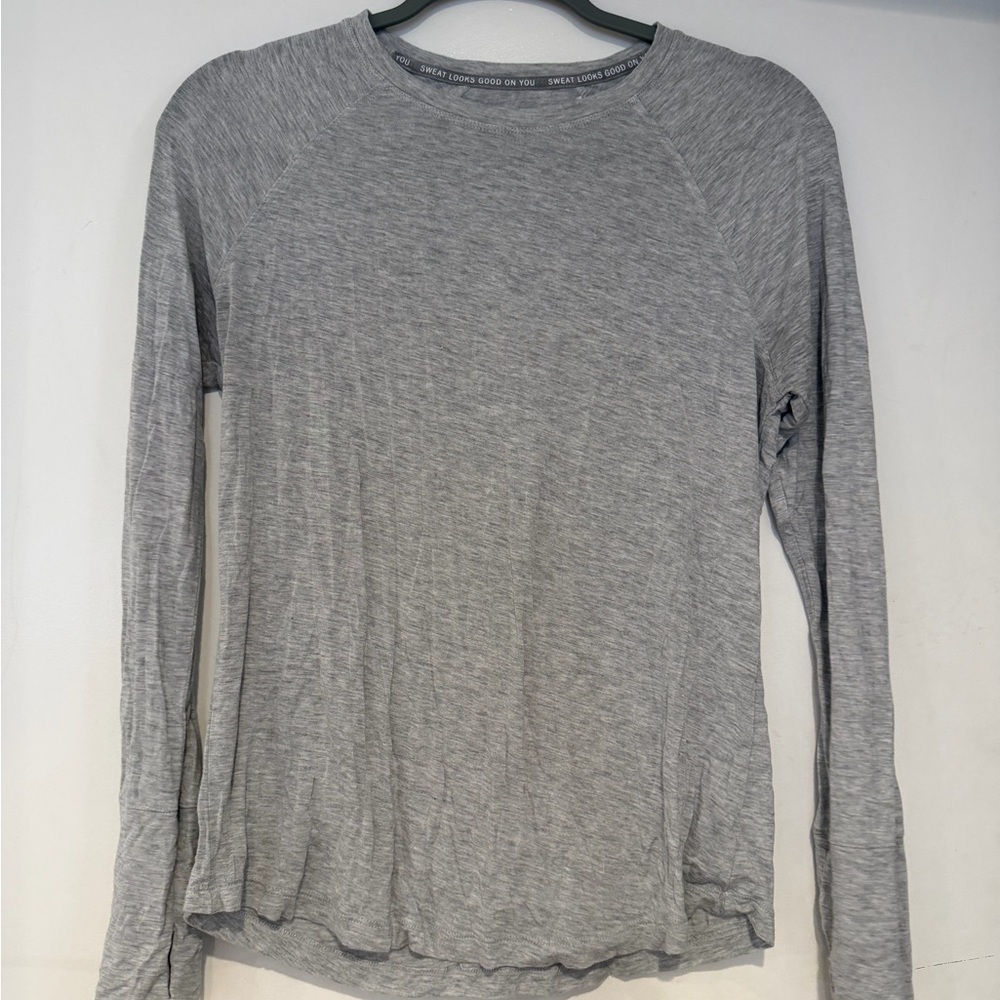 aerie Heather Gray Crewneck Long Sleeve Tee